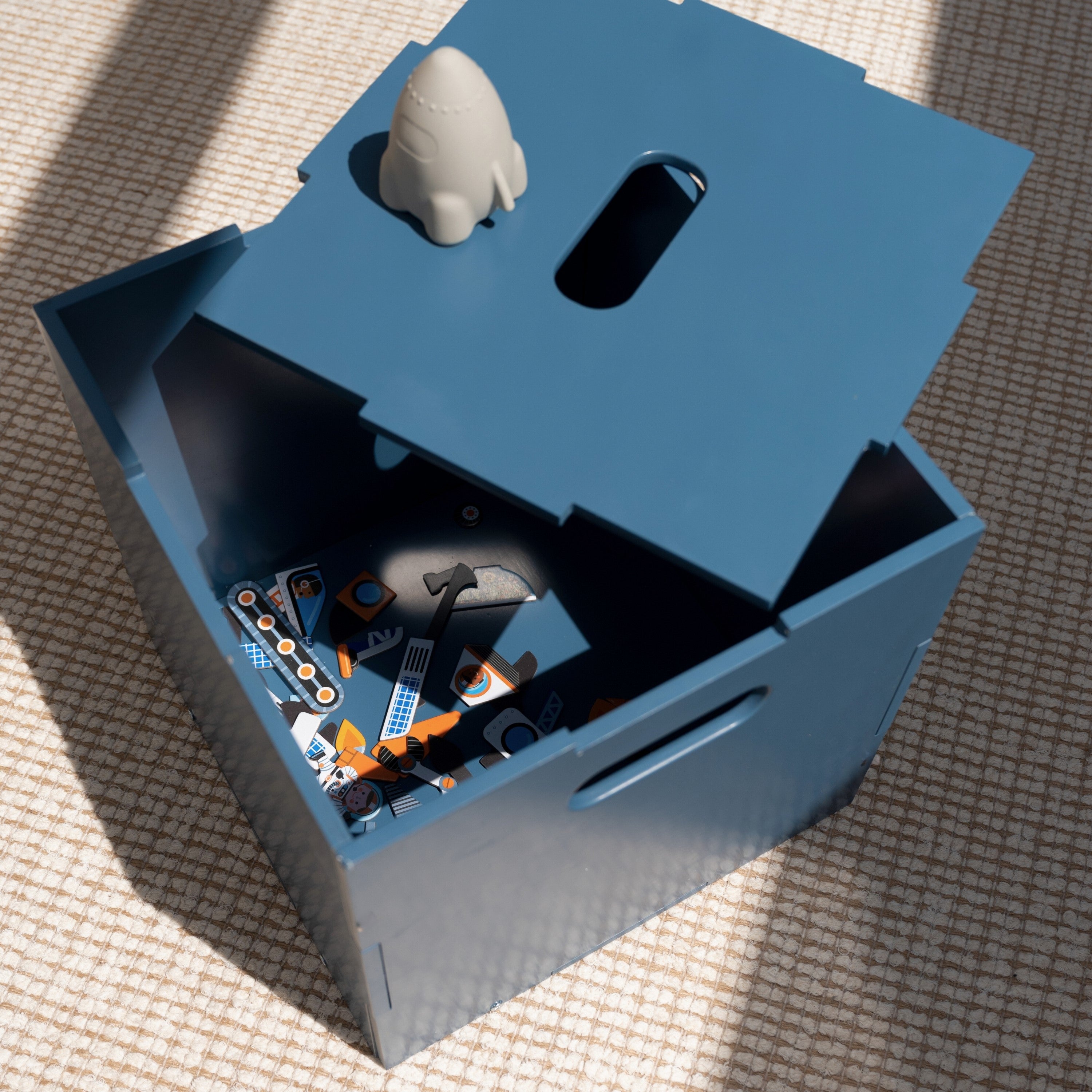 Nofred Blue Cube Storage open