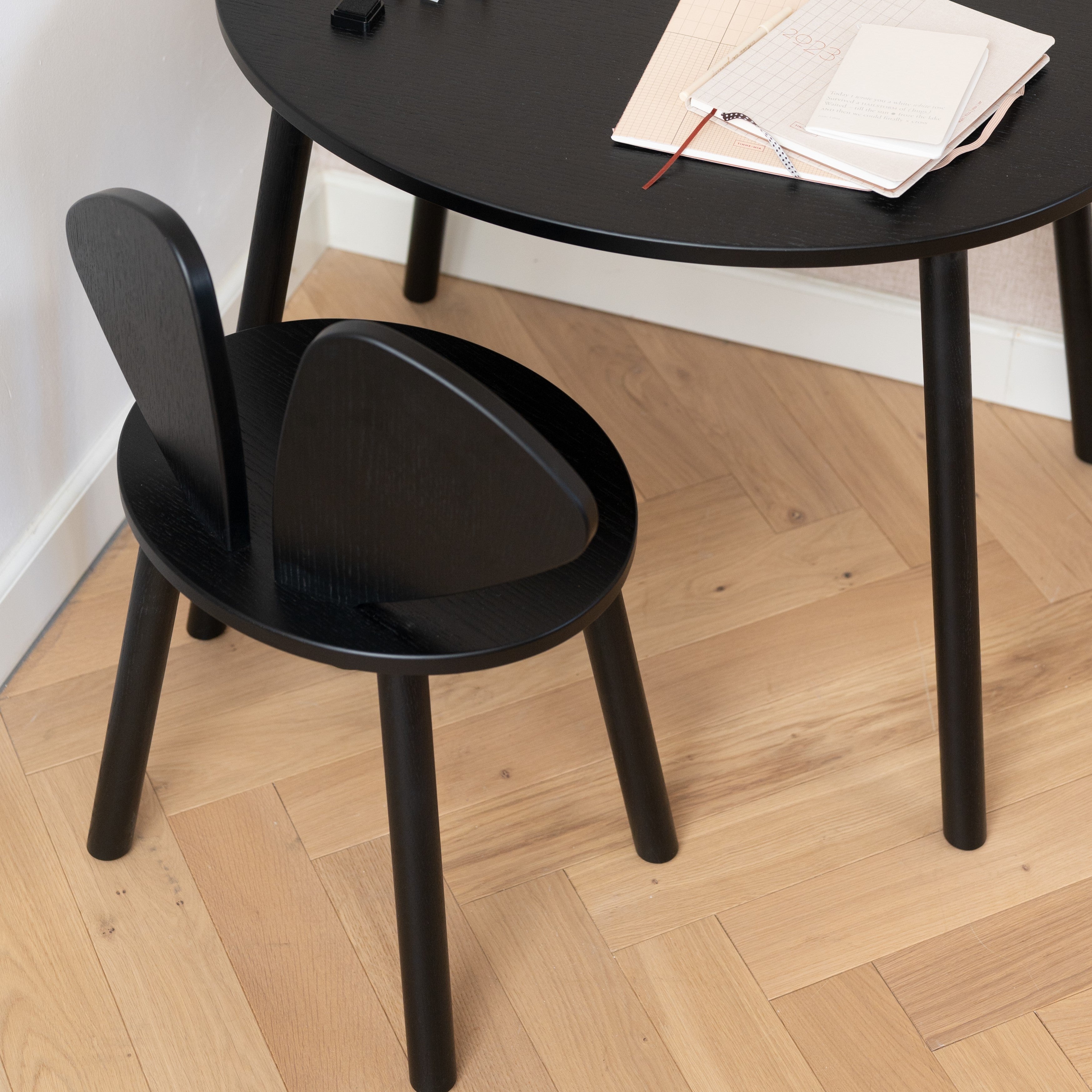 Nofred Black Mouse School Chair with a complementing table