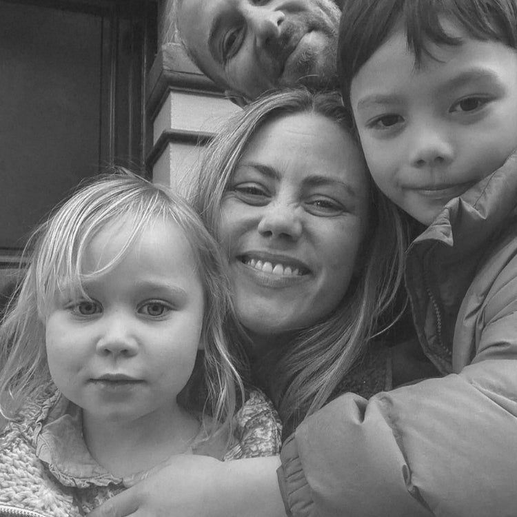 Motherhood, Family photo