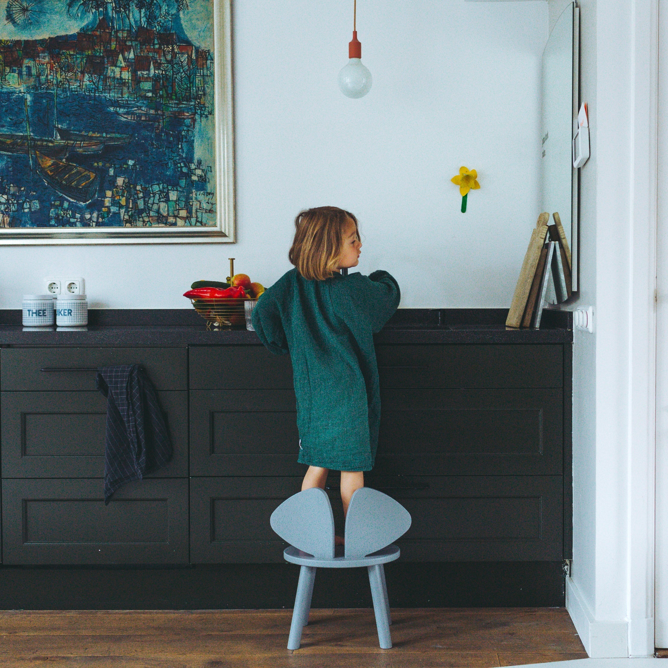 Nofred Grey Mouse Chair with child standing on it