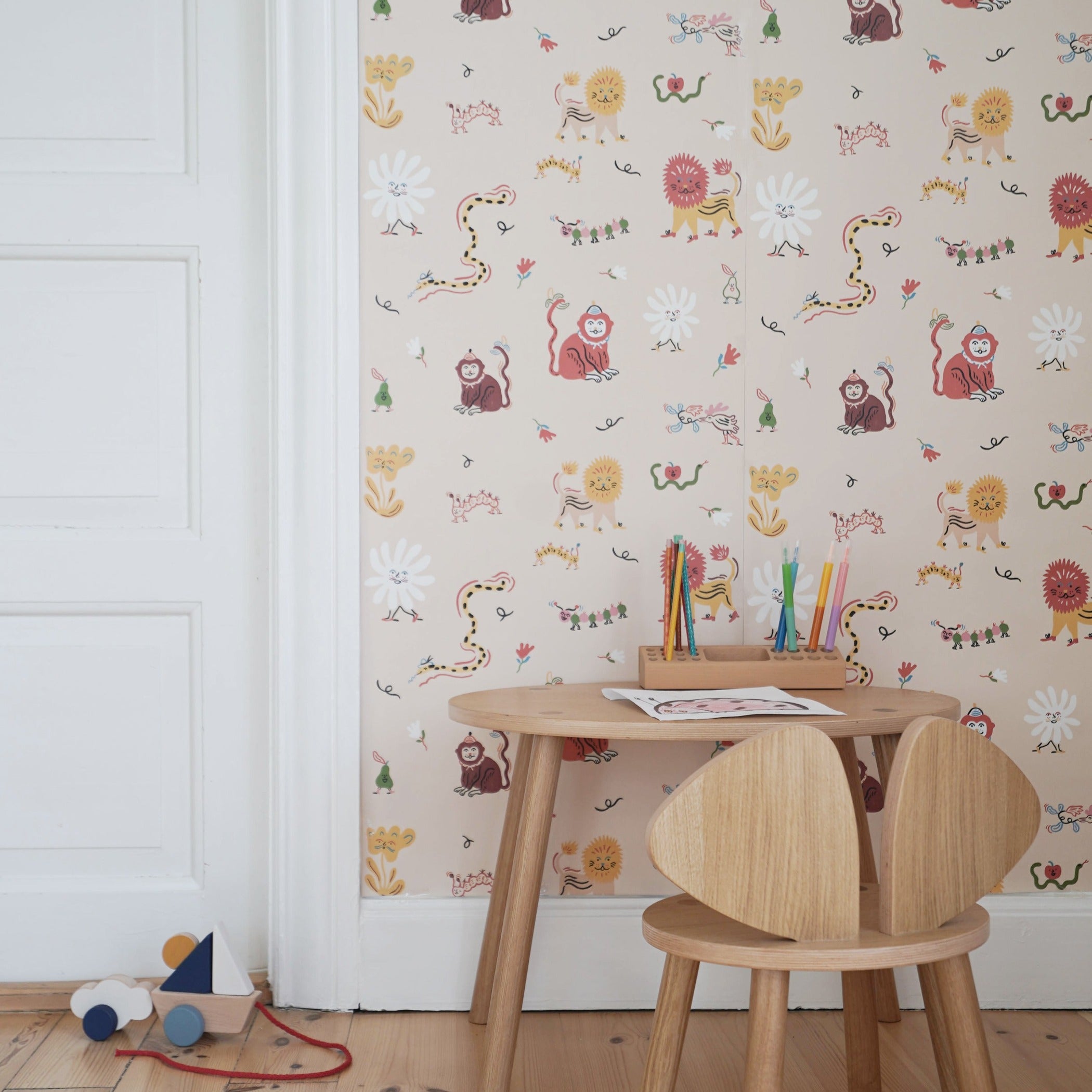 Nofred Monkey Fun Beige Kids Wallpaper in the room