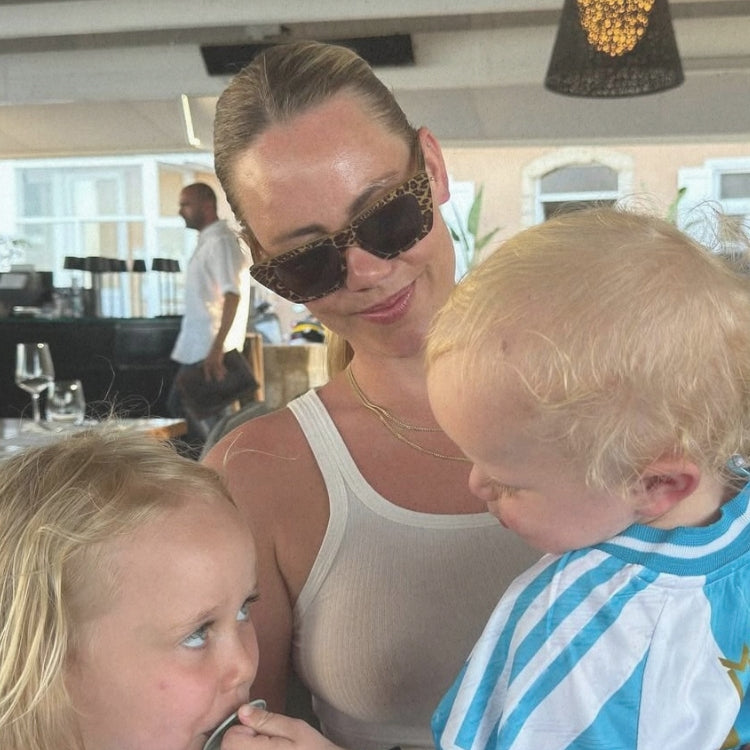 mom with kids