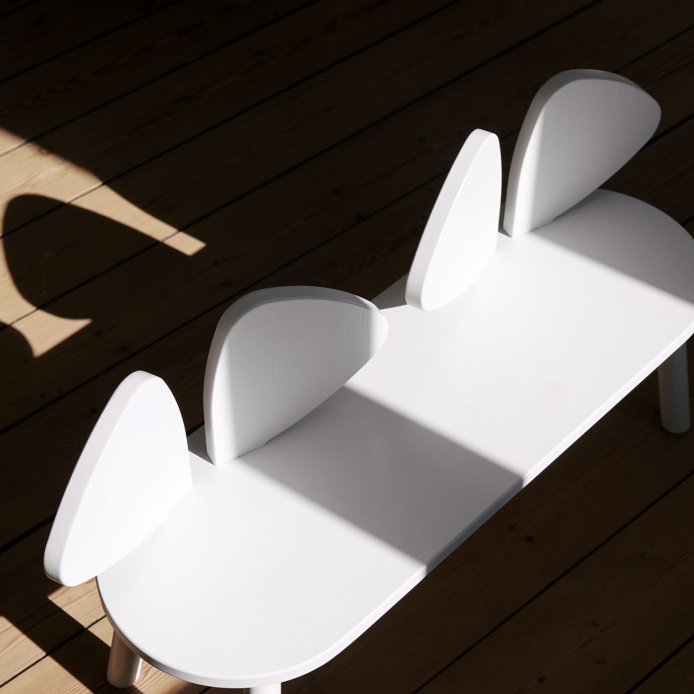 Nofred White Mouse Bench close up