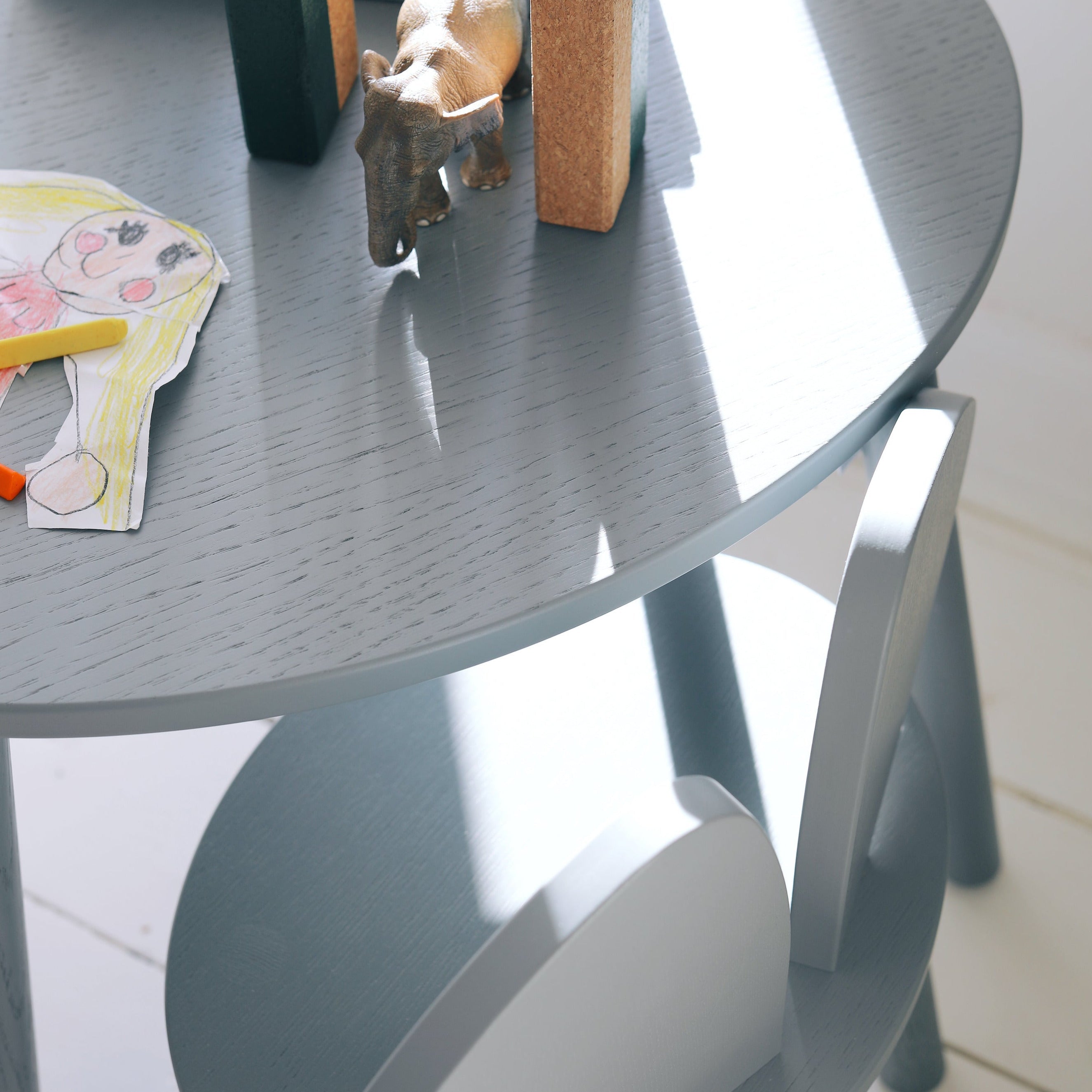 Nofred Grey Mouse Table close up