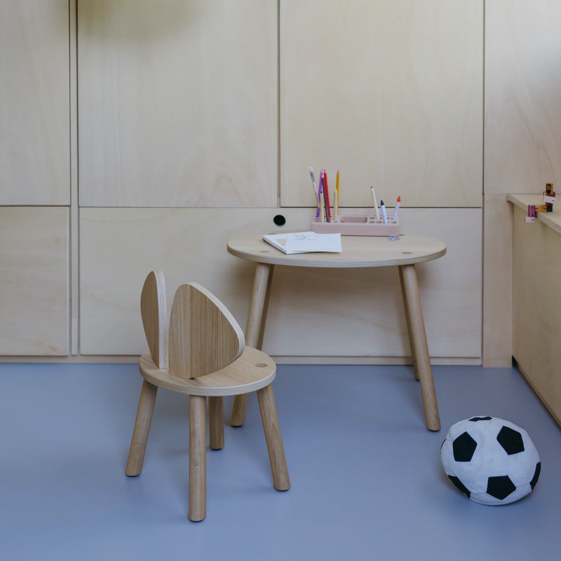 Nofred Oak Mouse Table in the room